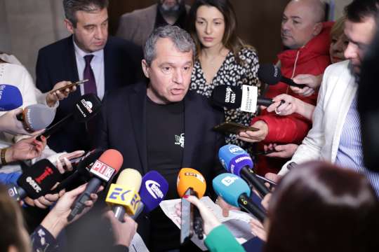 Скандал между депутата от ИТН Тошко Йорданов и Кирил Петков