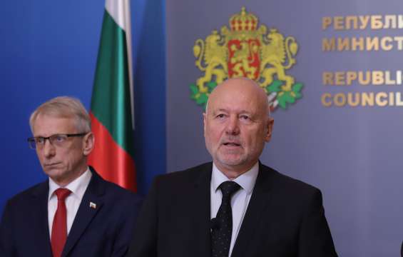 Българското правителство и в частност МВнР действаше принципно в случая