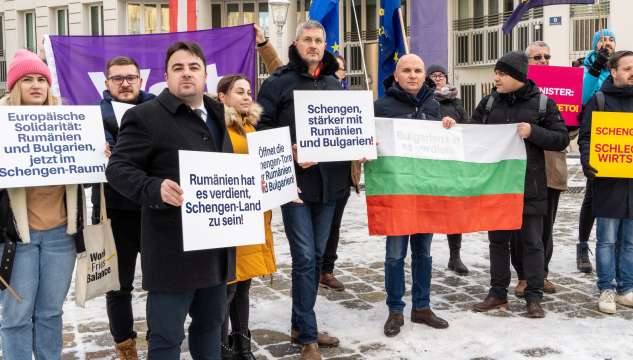 Евродепутатът Илхан Кючюк поведе демонстрация в подкрепа на членството на