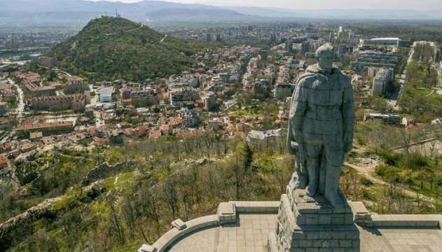 И в дневния ред на Пловдив влиза премахването на паметник