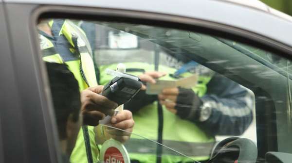 Шофьор употребил наркотици е задържан в Районното управление в Чепеларе