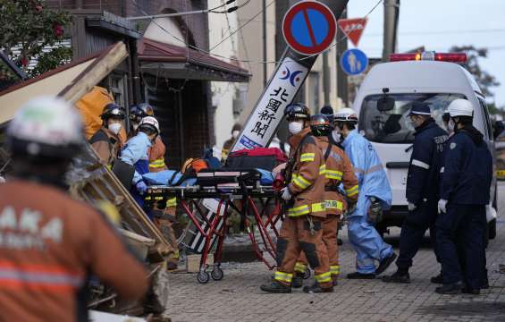 Жертвите при силното земетресение в Япония станаха 92 като се