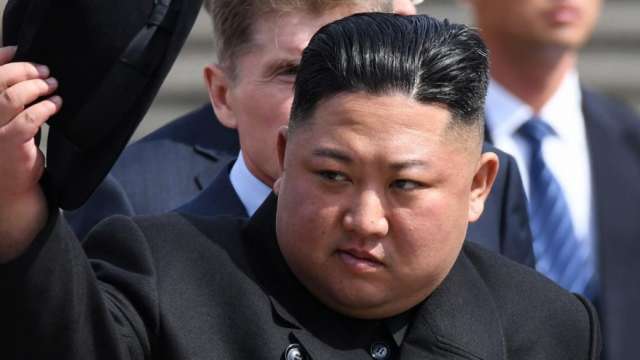 Северна Корея е изстреляла повече от 200 артилерийски снаряда близо