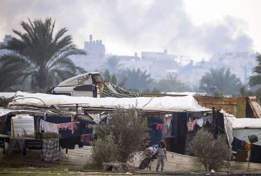 Израелската армия обяви че е разрушила командната структура на радикалното