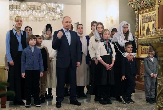 Руският президент Владимир Путин посрещна семейства на загинали в Украйна