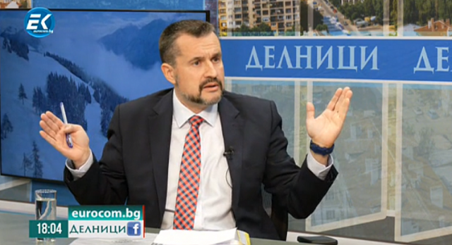 Има симбиоза между Радев и Борисов каза политологът Калоян Методиев