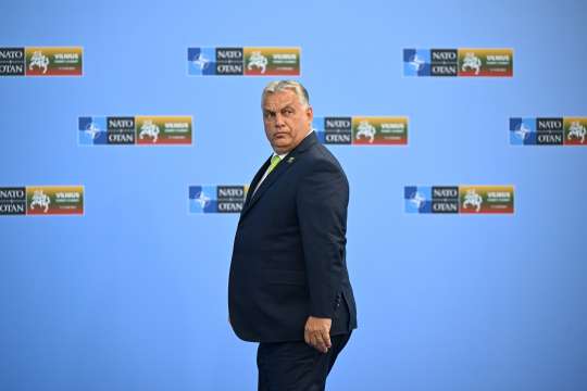 Премиерът на Унгария Виктор Орбан твърди че Брюксел го изнудва