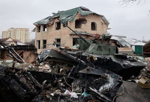 Украйна съобщи че четирима души са били ранени при руска