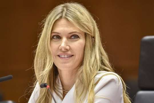 Европейският парламент свали имунитета на гръцкия евродепутат Ева Кайли съобщава