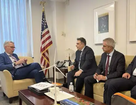 Министърът на финансите Асен Василев се срещна със секретаря по