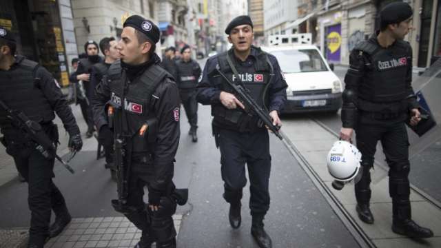 Турската полиция за борба с тероризма арестува днес руски гражданин