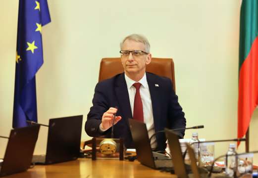 Министър председателят Николай Денков отговаря на въпроси на живо в излъчване от страницата