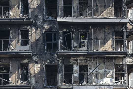 Валенсия обяви тридневен траур след смъртоносния пожар в жилищен блок