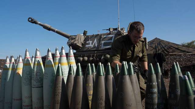 Израелската армия ЦАХАЛ потвърди че нейни изтребители са нанесли удари