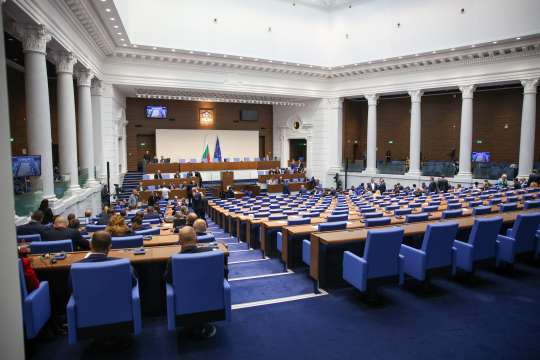Депутатите се събират за редовно заседание на Народното събрание днес В