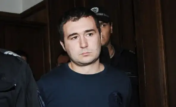 Узбекистан ни върна убиеца от дискотека Соло Илиян Тодоров кацна