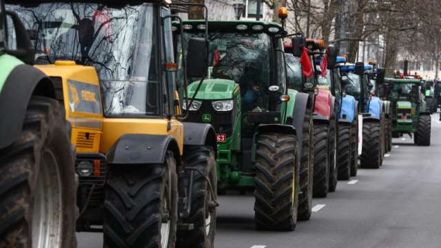 Полските фермери селскостопански работници лесовъди и ловци проведоха обща стачка