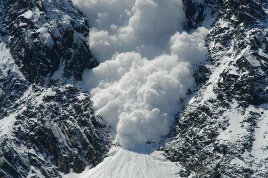 Петима швейцарски скиори са открити мъртви в района на алпийския