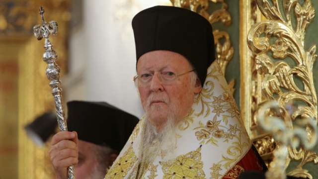 Вселенският патриарх Вартоломей е отслужил сутринта молитва за упокой на