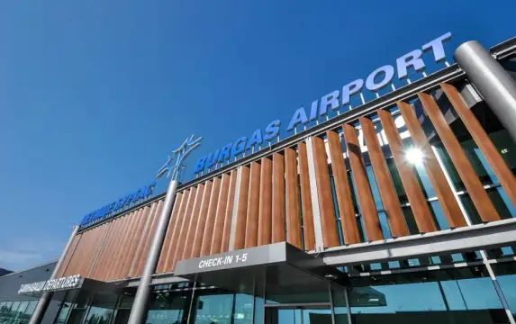 Да бъде създадена авиокомпания Burgas Air позиционирана в Бургас която