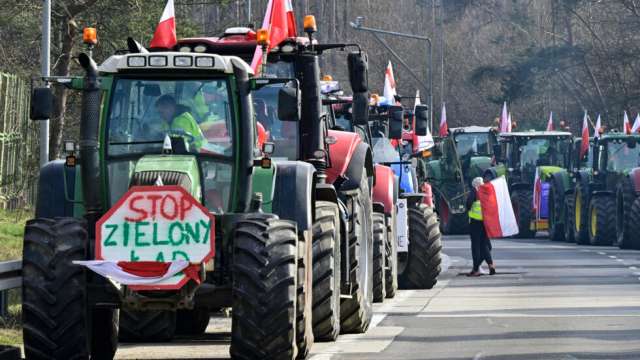 Полските фермери блокираха два основни гранични пункта с Германия в