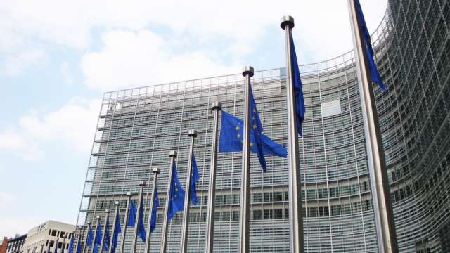 Европейската комисия финансира закупуването на нови противопожарни самолети за да