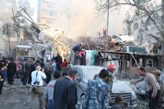 Според държавната телевизия в Техеран броят на загиналите при ударите