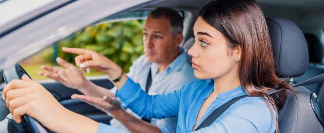 17 годишните да шофират с придружител предвиждат одобрените от правителството промени