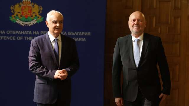 Помощта към Украйна ще продължи Това увери новият министър на