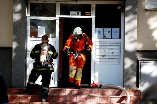 Три са жертвите на пожара в столичния квартал Люлин Пожарникарите