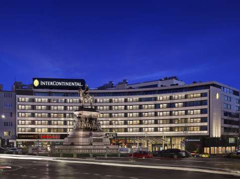 Водещият представител на луксозния бранд InterContinental reg Hotels amp Resorts у нас петзвездният
