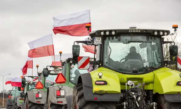 Полски протестиращи възпрепятстват движението на товарни автомобили на два гранични