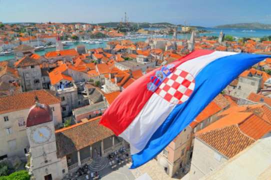 Половината от хърватските гласоподаватели или повече от 1 6 млн