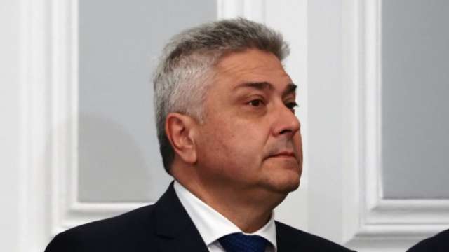 Служебният министър на външните работи Стефан Димитров заяви че остава