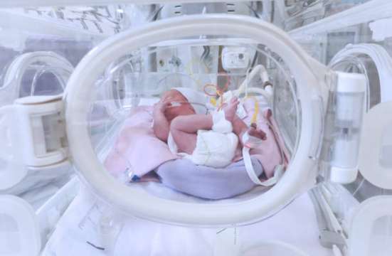 Още две бебета с коклюш са настанени в болницата в