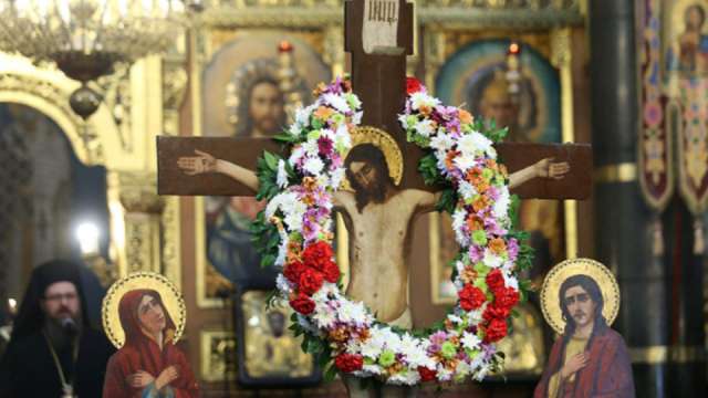 На Велики петъкхристияните съпреживяват страданията на Исус Христос Велики петък