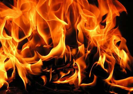Четирима души са евакуирани при пожар в чепеларското село Проглед Това съобщи