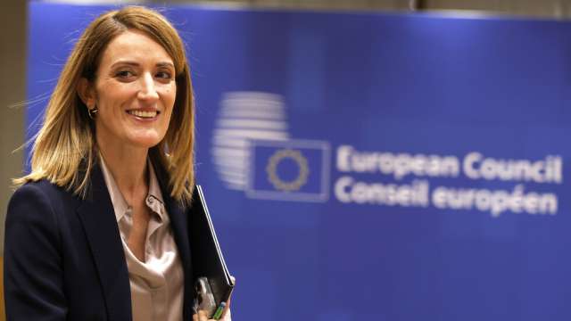 Председателката на Европейския парламент Роберта Мецола пристигна на изненадващо посещение