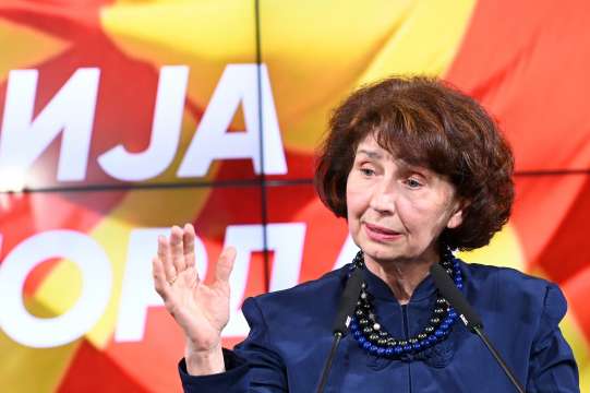 Новоизбраният президент на Република Северна Македония Гордана Силяновска Давкова полага клетва