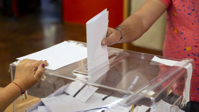 До днес българските граждани могат да подадат заявление за гласуване