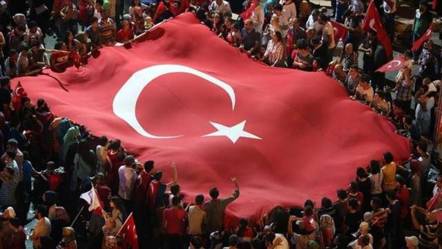 Турските власти са задържали 544 души при операция срещу мрежата