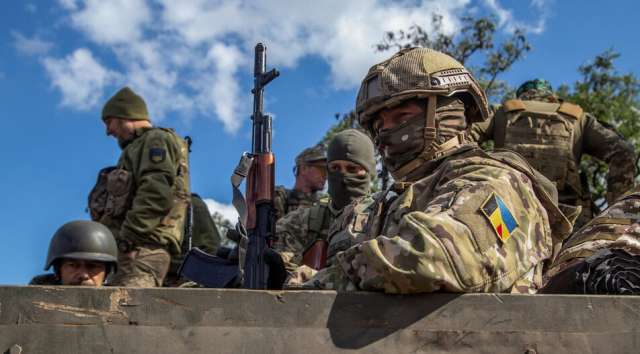 Украйна ще изпрати подкрепления в Харковска област предаде АФП През