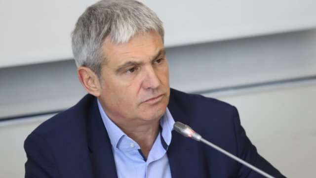 Уверението на министъра на образованието Галин Цоков е заложените 39