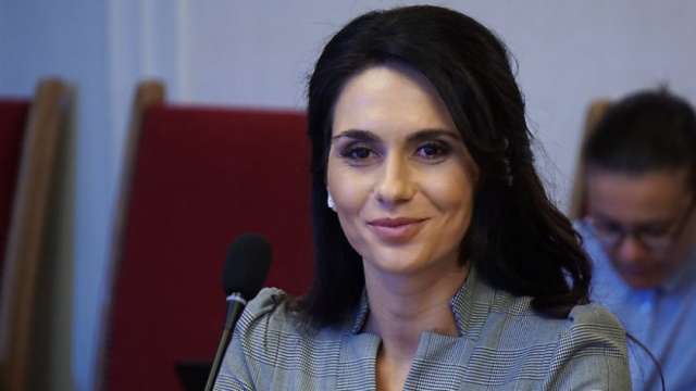 Мария Филипова зам председател на Комисията за финансов надзор е подала