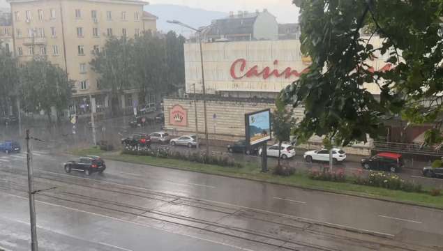 Още една силна пролетна буря удари столицата През последните дни