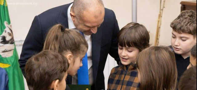 Президентът отправи пожелания към децата по повод Деня на детето