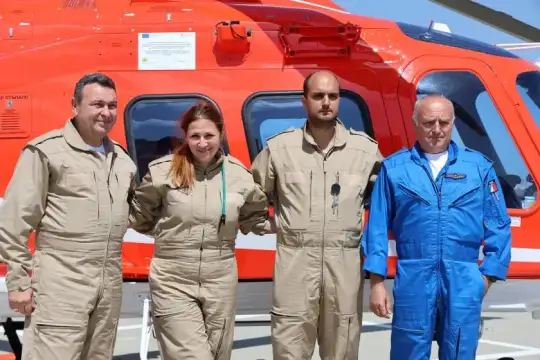 Екипът участвал в първата въздушна спасителна мисия в България разказа