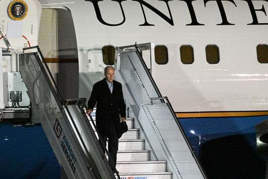 Президентът на САЩ Джо Байдън пристигна във Франция за тържествата