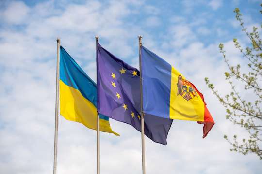 Европейската комисия заяви че Украйна и Молдова са изпълнили всички