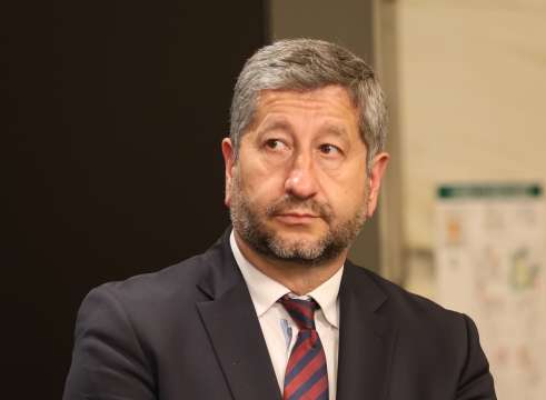 Христо Иванов подава оставка като лидер на Да България съобщи